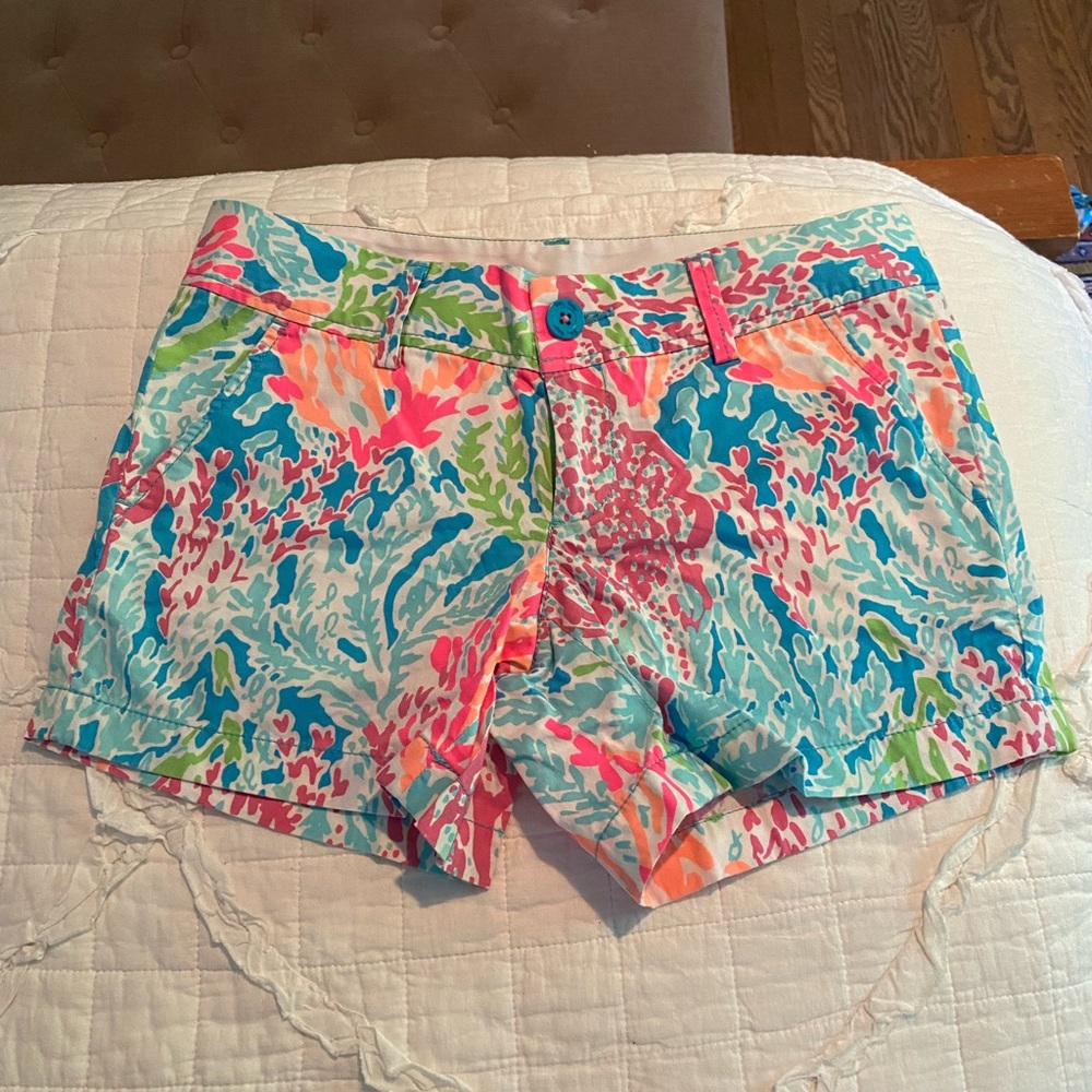 EUC Let’s Cha Cha Lilly Pulitzer Callahan shorts size 4